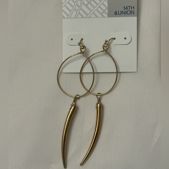 NWT 2 pairs Nordstrom 14th and Union Dangle and Stud Gold Color Earrings - Picture 2 of 5